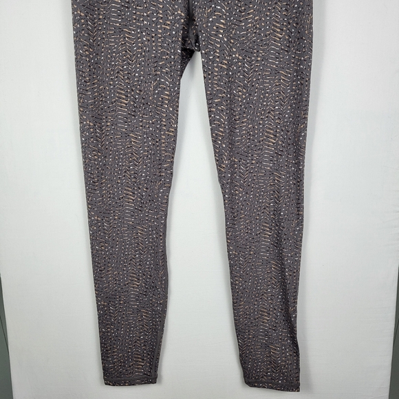 Varley Size M Luna High Rise 7/8 Legging Gray Gold Print - Picture 3 of 8